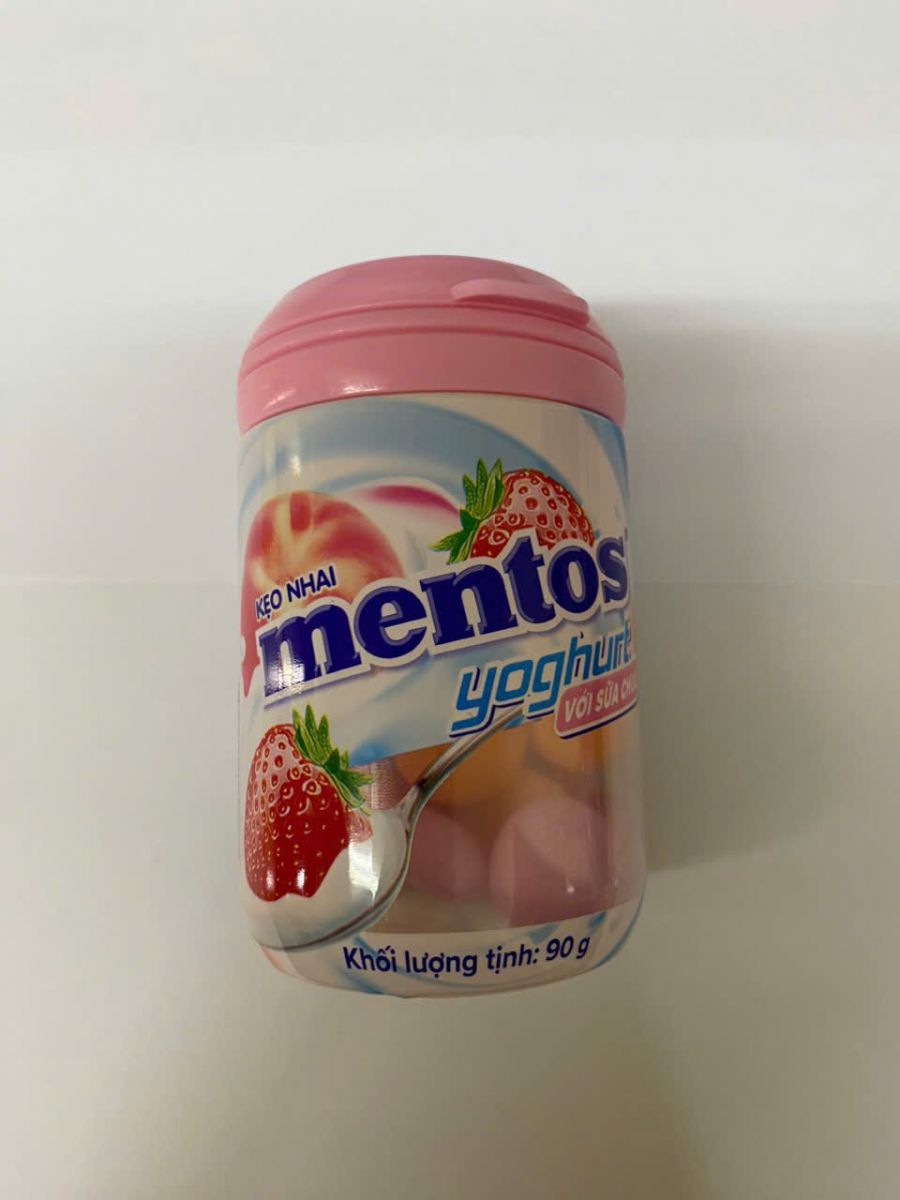 Mentos Chewy Candy Yogurt Peach, Strawberry 90g